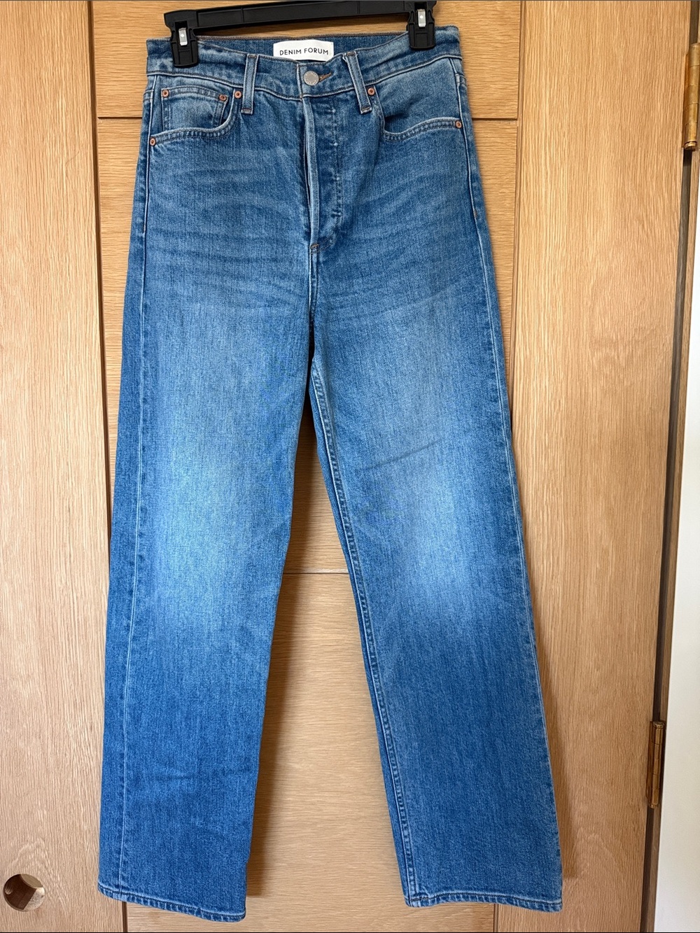 Denim Forum Straight Jeans in Medium Blue Wash